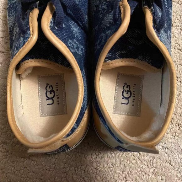 UGG Blue Logo Sneaker (Size 8) - Picture 4 of 5
